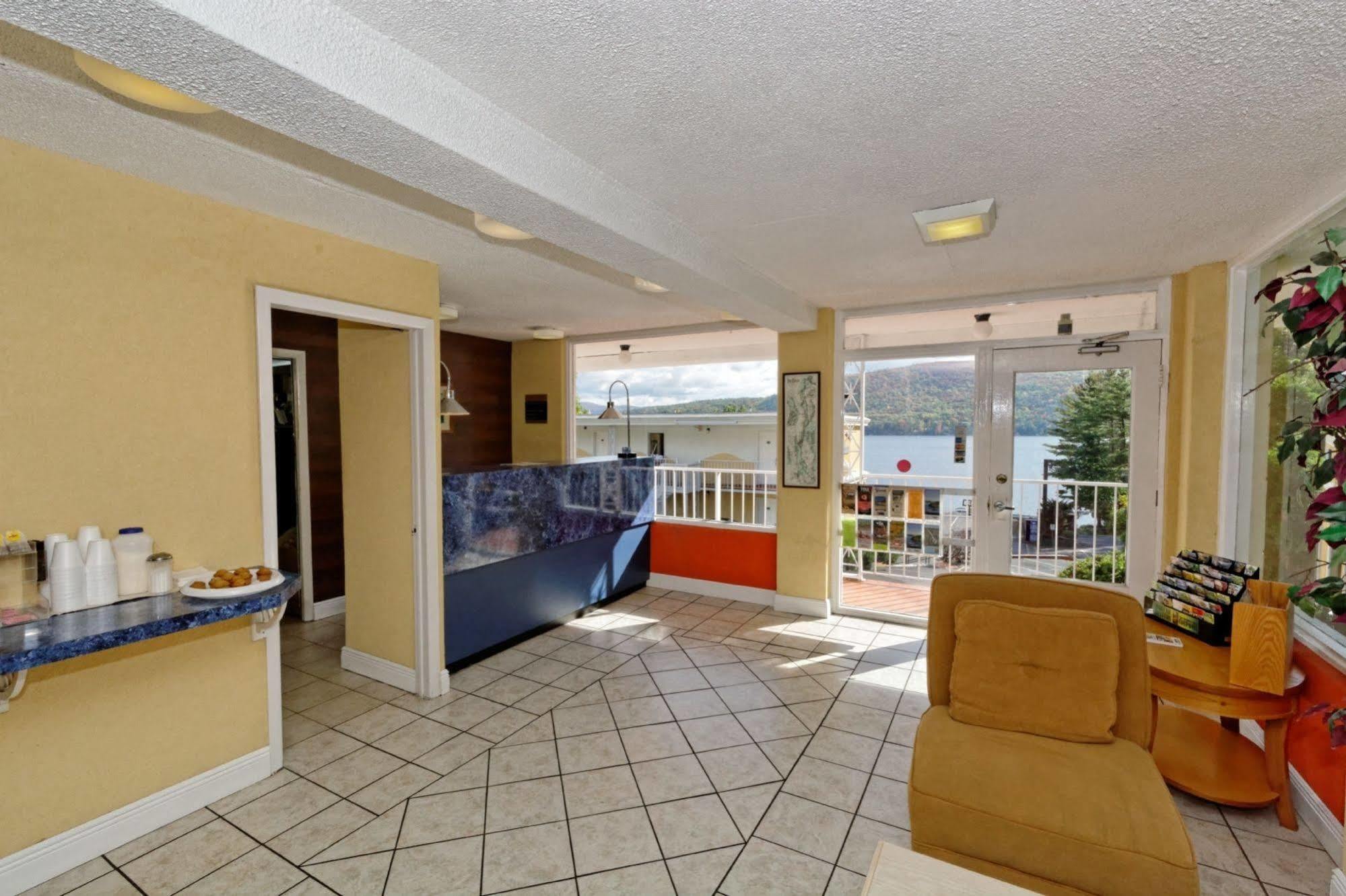 Lakefront Terrace Resort Lake George Exterior photo