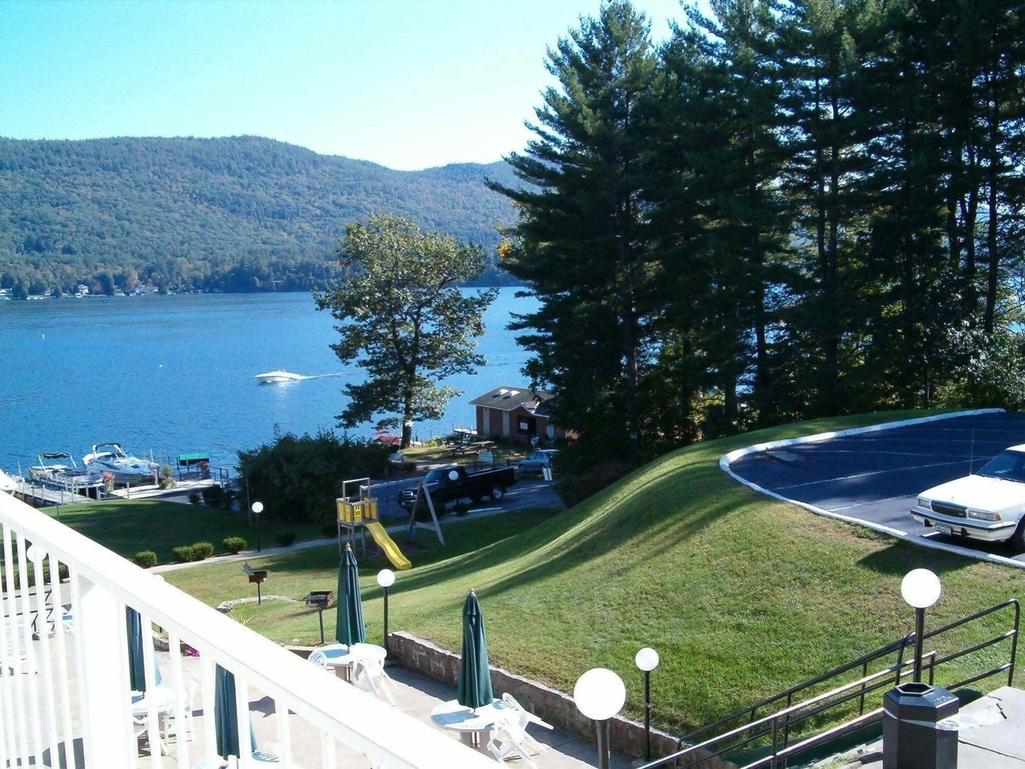 Lakefront Terrace Resort Lake George Exterior photo